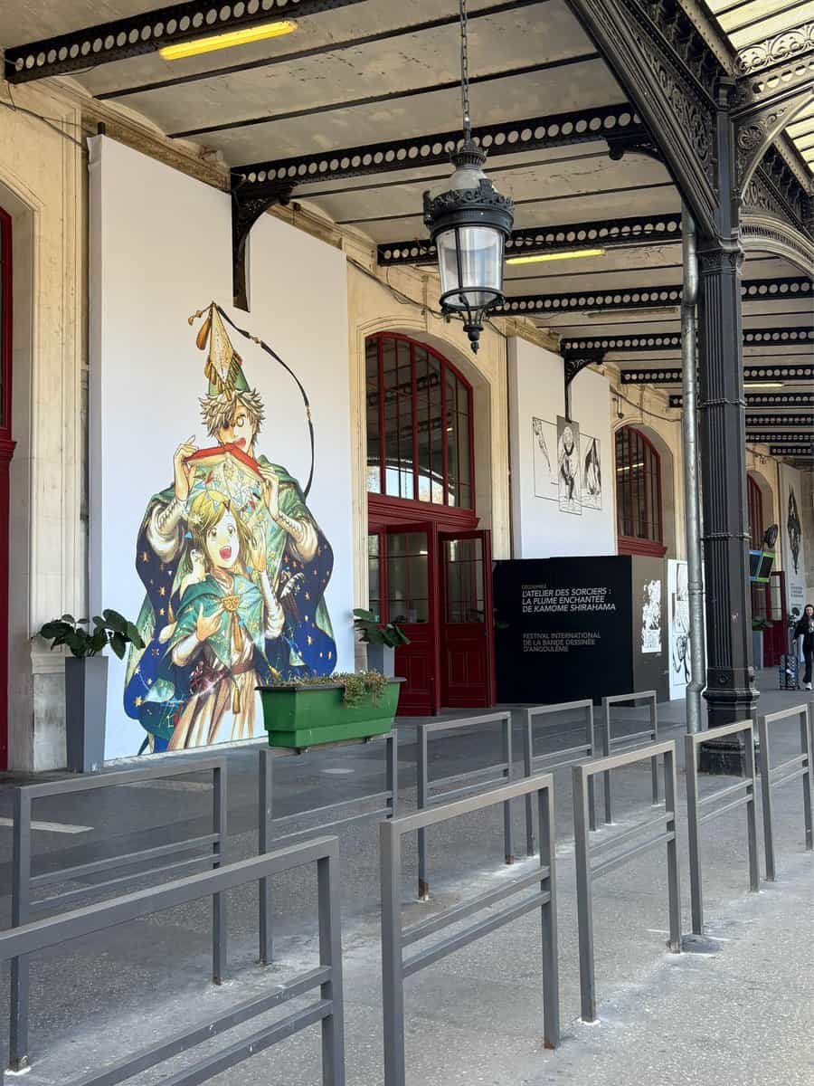 Магия «Ателье колдовских шляп» на улицах Парижа 1